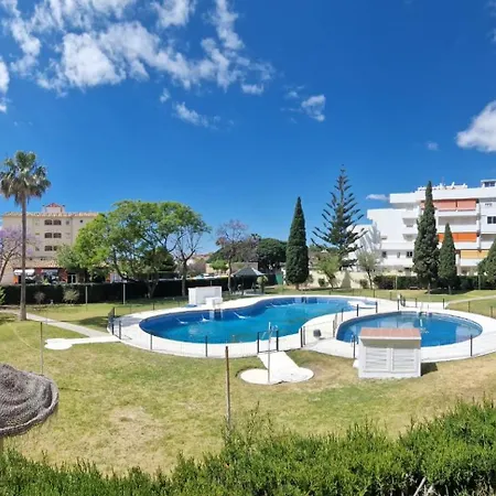 Vistas Costa,2 Hab ,piscinas , Garaje *